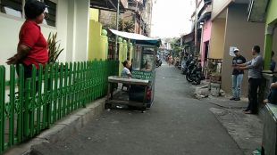 Wilayah RT 03 RW 09 Kelurahan Babakan Pasar Kecamatan Bogor Tengah, Kota Bogor, dimana direncanakan pembuatan septic tank komunal (dok. KM)