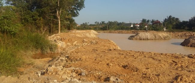 Lokasi proyek pengerukan saluran lingkungan di Pohin Bokor, Kecamatan Pemali, Kabupaten Bangka (dok. KM)