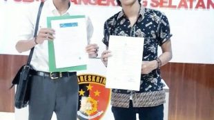 Kantor Hukum BHF saat melaporkan akun FB R. Lesmana ke Polres Tangerang Selatan