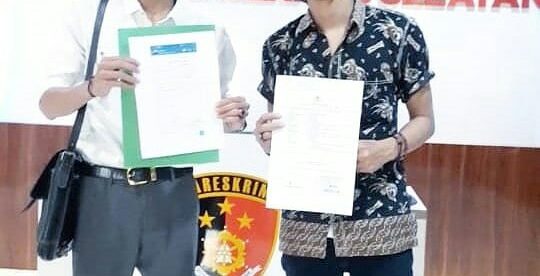 Kantor Hukum BHF saat melaporkan akun FB R. Lesmana ke Polres Tangerang Selatan