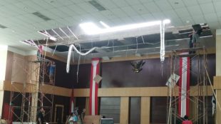 Kondisi atap ruang rapat paripurna DPRD Kota Bogor (dok. KM)