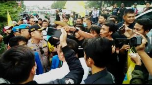 Aksi demonstrasi kader PMII Universitas Pakuan Bogor di Mapolresta Bogor Kota (dok. KM)