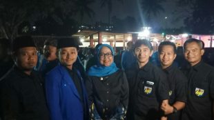 Pengurus KNPI Kabupaten Bogor bersama Bupati Bogor Ade Yasin (dok. KM)