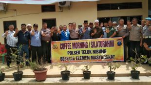 Coffee morning dan silaturahmi Kapolsek Teluk Nibung Kota Tanjungbalai bersama elemen masyarakat Kecamatan Teluk Nibung, Tanjungbalai, Rabu 30/10/2019 (dok. KM)