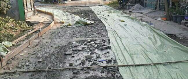 Kondisi Pekerjaan di Jl. Jambu I RT004/022 Perumahan Permata Regensi, Kelurahan WanasariÂ  Cibitung (dok. KM)