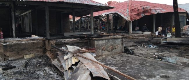 Sisa puing-puing di Pasar TPO yang dilanda kebakaran hebat pada Selasa 26/11/2019 dinihari (dok. KM)
