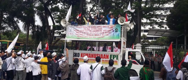 Aksi Front Mahasiswa Islam di depan kantor Kementerian Luar Negeri, Jakarta, Jumat 22/11/2019 (dok. KM)