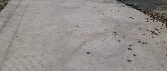 Kondisi beton di Perum Griya Asri II Jalan Yudistira, RT05/23 Desa Sumber Jaya, Kecamatan Tambun Selatan (dok. KM)