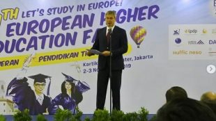 Duta Besar Uni Eropa untuk Indonesia Vincent Piket membuka Pameran Pendidikan Eropa atau European Higher Education Fair (EHEF) di Jakarta, Sabtu, 2/11/2019