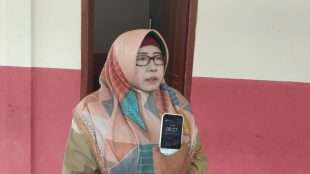 Kepala Sekolah SMPN 2 Pagaden, Ani Sulistiany (dok. KM)