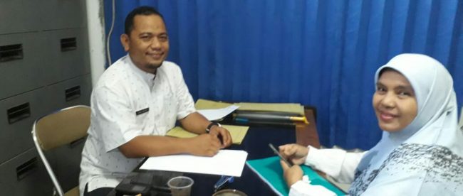 Kepala UPTD Disdukcapil wilayah Pagaden serahkan berkas pencalonan 