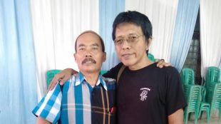 Anggota DPR RI Adian Napitupulu memberikan sosialisasi 4 pilar di kawasan Desa Cijayanti, Kecamatan Babakan Madang, Kabupaten Bogor, Selasa 10/12/2019 (dok. KM)