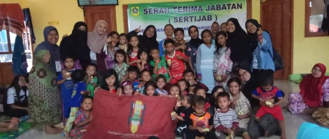 Trauma Healing Atau Konseling Immawati Di Desa Kiara Pandak, Sukajaya, Kabupaten Bogor, Jumat 10/1/2020 (dok. KM)