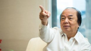 Pendiri Mayapada Group, Tahir (stock)