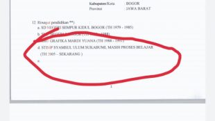 Riwayat pendidikan politisi Golkar Eka Wardhana dalam daftar calon anggota legislatif Kota Bogor Pemilu 2014 di website KPU (dok. KM)