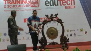 Pembukaan pameran "Education, Training & Scholarship Expo" di JCC Senayan, Jakarta, Kamis 6/2/2020 (dok. KM)