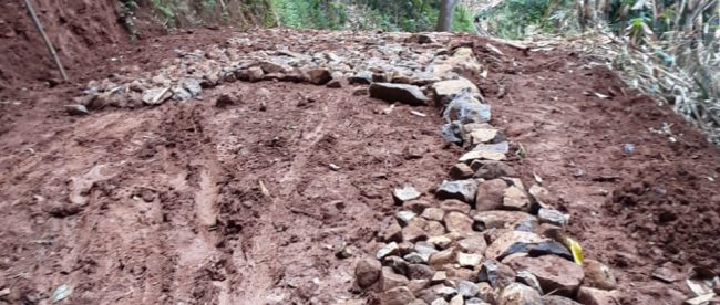 Kondisi terakhir Pengerasan Jalan Desa yang mangkrak di Pabangbon, Leuwiliang (dok. KM)