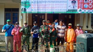 Persiapan penyemprotan disinfektan di Desa Cibalung, Cijeruk, Bogor, Sabtu 28/3/2020 (dok. KM)
