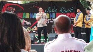 Kabid Humas Polda Metro Jaya saat memberikan sambutan pada pembukaan karnaval budaya "Satoe Hati " yang diselenggarakan oleh Forum Wartawan Jakarta di Ancol, Jumat 28/2/2020 (dok. KM)