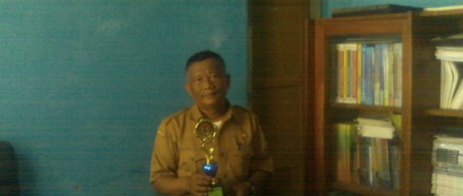 D. Suardi S.Ip, Kepala sekolah SMPN 1 Kasomalang, Subang (dok. KM)