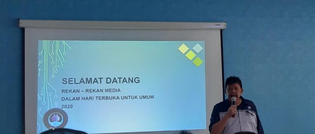 Dirut Perumda Tirta Pakuan Kota Bogor saat sambutan kegiatan Open Day bersama media dalam Rangkaian HUT Ke-43 (dok. KM)