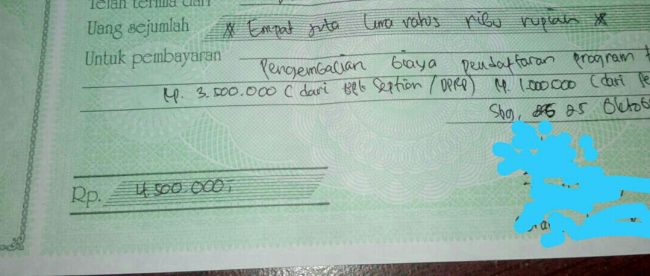 Kwitansi pengembalian sebagian dari biaya yang dikeluarkan oleh orang tua siswa SMKN 2 Dangdeur untuk pendaftaran program sekolah di Taiwan (dok. KM)