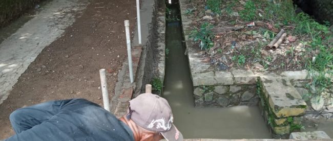 Pembangunan jalan lingkungan di Dusun 3 BTN Gembor, Desa Gembor, Pagaden (dok. KM)