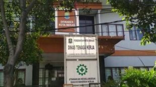 Kantor Dinas Tenaga Kerja Kota Bekasi (stock)