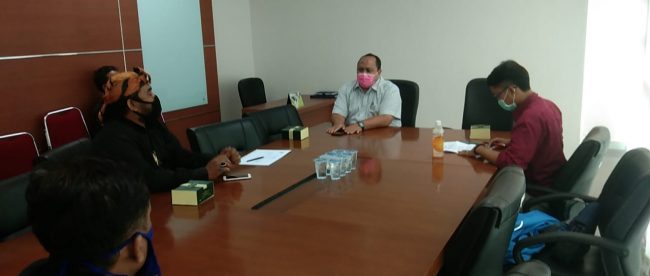 GERPAMMA beraudiensi dengan Ketua DPRD Kota Bogor Atang Trisnanto, Kamis 16/4/2020 (dok. KM)