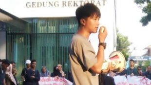 Ketua Eksekutif Liga Mahasiswa Nasional Demokrasiâ€“Dewan Nasional (EKLMND-DN) Riki Sandi (dok. KM)