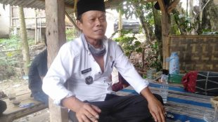 Kepala Desa Bojong Catang, Kec Tunjung Teja, Kab. Serang, Ahmad (dok. KM)