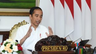 Presiden Joko Widodo memimpin rapat videoconferencing di Istana Bogor, Kamis 16/4/2020 (dok. KM)