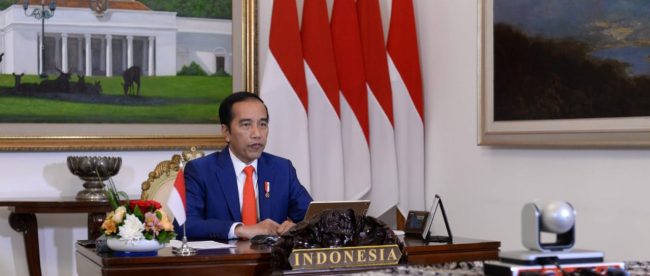 Presiden Joko Widodo mengikuti KTT Gerakan Non-Blok secara virtual dari Istana Merdeka, Jakarta, Senin 4/5/2020 (dok. Setpres)