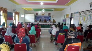 Pembagian BLT di Desa Nanggerang, Kecamatan Binong, Subang, Senin 11/5/2020 (dok. KM)