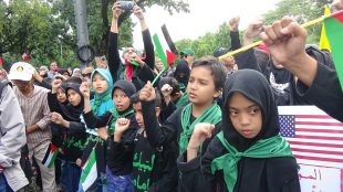Dokumentasi unjuk rasa Hari al Quds Internasional di depan Kedubes Amerika Serikat, Jakarta, April 2017
