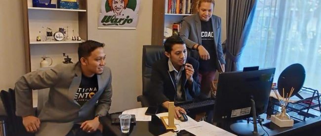 Ketua Gerakan Nusantara Berdaya (GNB) Evan Breco menggelar webinar yang diikuti oleh 100 pelaku usaha UMKM di Provinsi Babel (dok. KM)