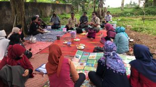 Pelatihan pembuatan pupuk cair Departemen Ekonomi Sumberdaya Lingkungan IPB, Senin 22/6/2020 (dok. KM)
