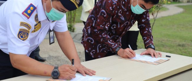 Kementerian Perhubungan menerbitkan aturan tentang Petunjuk Pelaksanaan Perjalanan Orang dengan Transportasi Laut dengan menggunakan masker, di Direktorat Jenderal Perhubungan Laut Kementerian Perhubungan Jl. Medan Merdeka Barat No. 8 Jakarta, Rabu pagi 10 Juni 2020 (dok. Hari Setiawan Muhammad Yasin/KM)