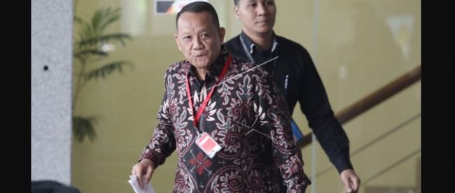 Mantan Sekretaris MA Nurhadi ketika mendatangi KPK untuk menjalani pemeriksaan sebagai saksi, Selasa (6/11/2018). (Foto: Antara/Hafidz Mubarak)