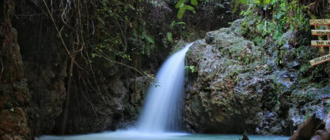 Air terjus di Sungai Kampar, Desa Koto Mesjid, Kampar, Riau (stock)