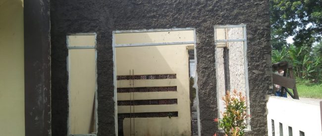 Pembangunan ruang kantor LPM di Desa Kota Batu, Ciomas, Bogor (dok. KM)