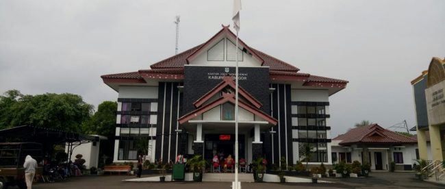 Kantor Kecamatan Ciomas, Kabupaten Bogor (KM Stock)