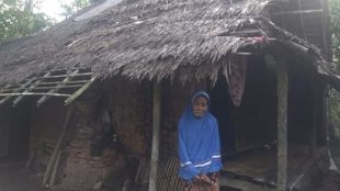 Rumah ibu Asmenah, warga Desa Binong, Kecamatan Pamarayan, Serang (dok. KM)