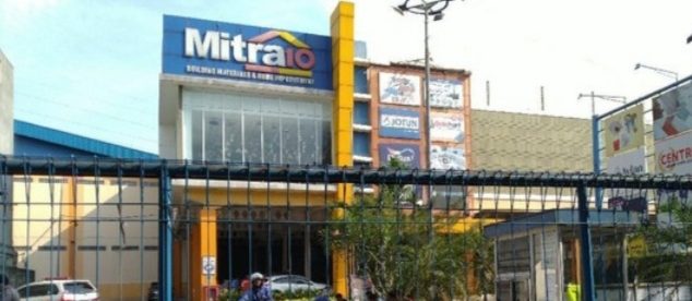 Toko Bangunan Mitra 10, Jalan Sholeh Iskandar Kota Bogor (dok. detikcom)