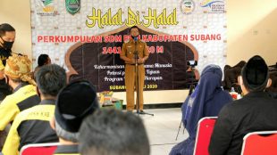 Wakil Bupati dan Kepala Dinsos Subang hadiri hal bihalal perkumpulan SDM PKH (dok. KM)