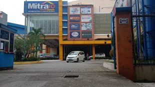 Toko bangunan Mitra 10 di Jl. Sholeh Iskandar, Kota Bogor (dok. KM)