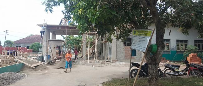 Pembangunan aula Desa Kihiyang dari dana Banprov yang diduga tumpang tindih dengan dana PAD (dok. KM)