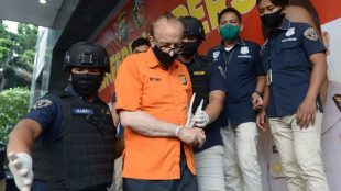 WN Perancis Francois Abello Camille (65), tersangka pemerkosa 305 anak, di Polda Metro Jaya. (dok. Hari Setiawan Muhammad Yasin/KM)