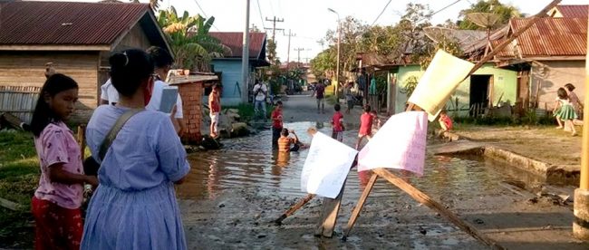 Suasana di Jalan Satria, Kelurahan Muara Sentosa, Tanjungbalai, saat warga memblokir jalan tersebut, Minggu 19/7/2020 (dok. KM)