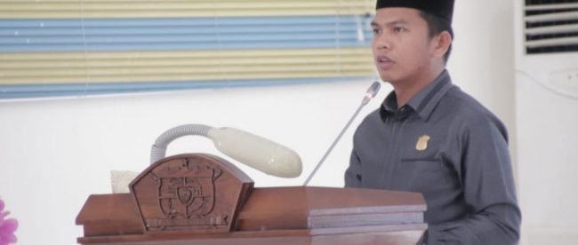 Anggota DPRD Kota Tanjungbalai Mas Budi Panjaitan saat menyampaikan pendapat akhir pada sidang paripurna, Kamis 13/8/2020 (dok. KM)